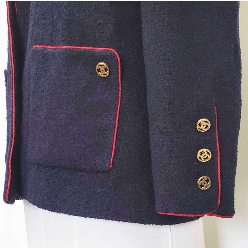 CHANEL Boutique Womens Vintage Navy Wool Boucle Blazer Logo CC Buttons Red Trim - Picture 4 of 15